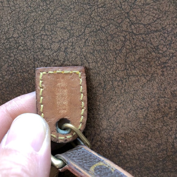 Louis Vuitton Dog Collar and Leash Set - Picture 4 of 6